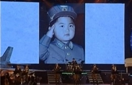 Triều Tiên công khai ảnh thơ ấu của ông Kim Jong-un